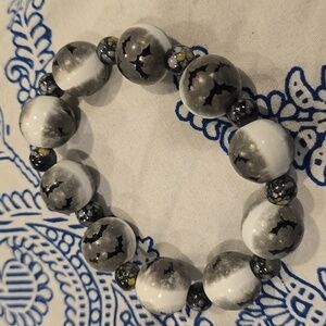 ❤️10/$16 New Halloween bat stretch bracelet